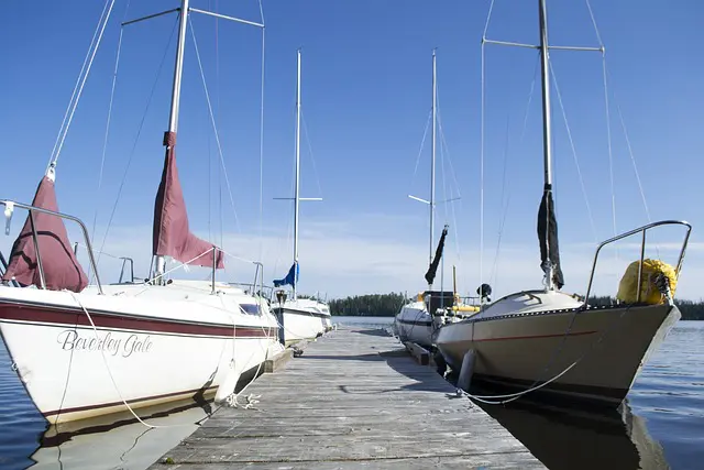 Commercial Boat and Marina Cleaning Services